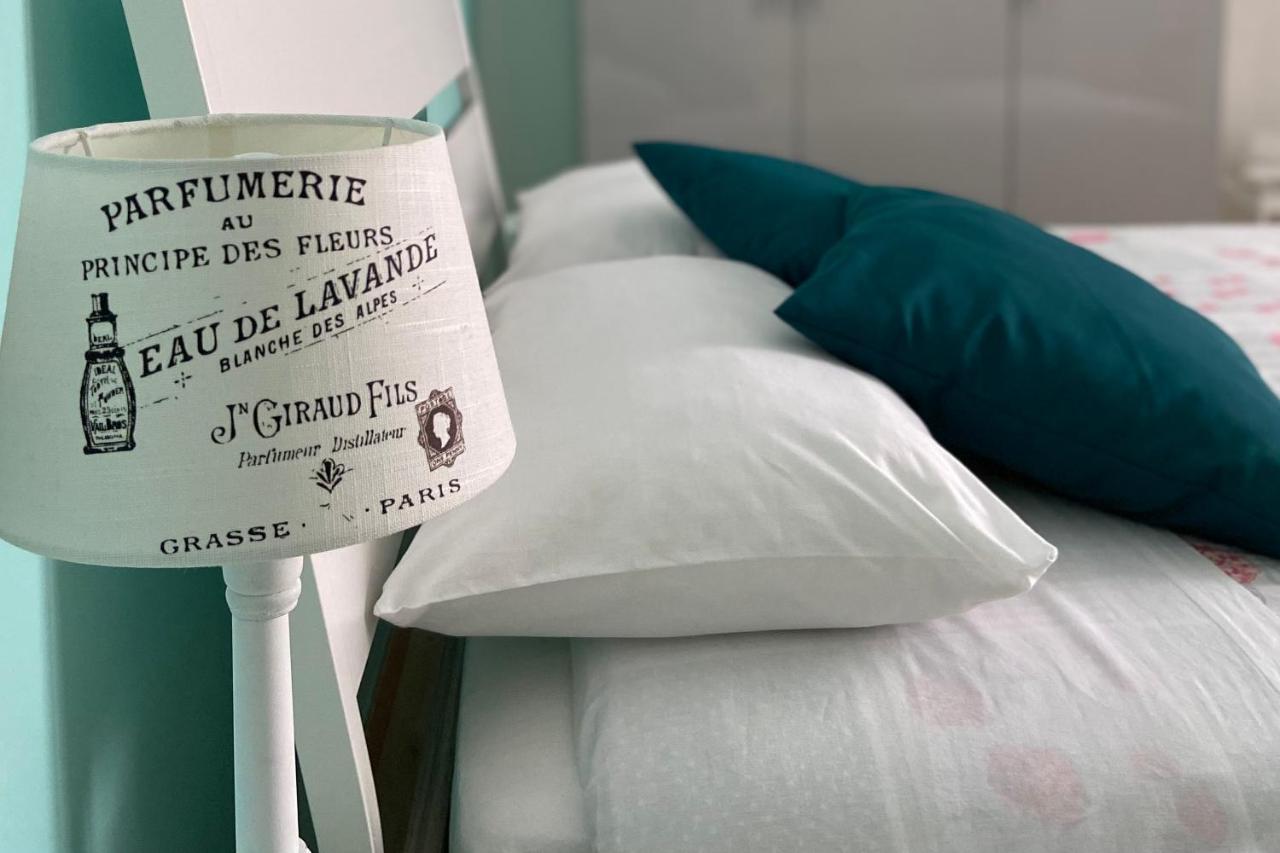 Il Nido Di Tiffany Lägenhet Massino Visconti Exteriör bild