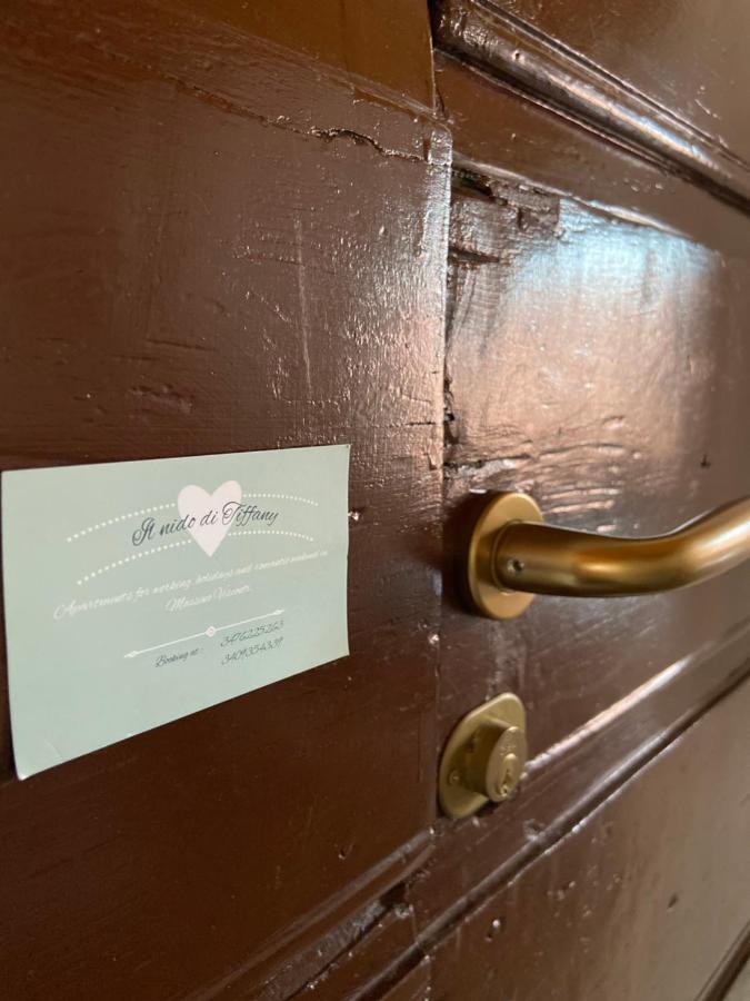 Il Nido Di Tiffany Lägenhet Massino Visconti Exteriör bild